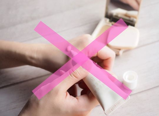 口罩痘 敏感肌 痘肌 脫妝 浮粉 礦物蜜粉 礦物粉底 曠世綺肌